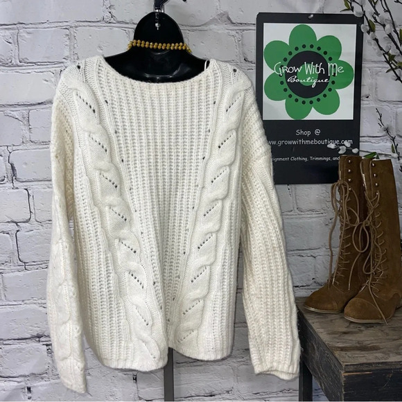 Anthropologie ivory sweater women’s medium - Picture 3 of 7